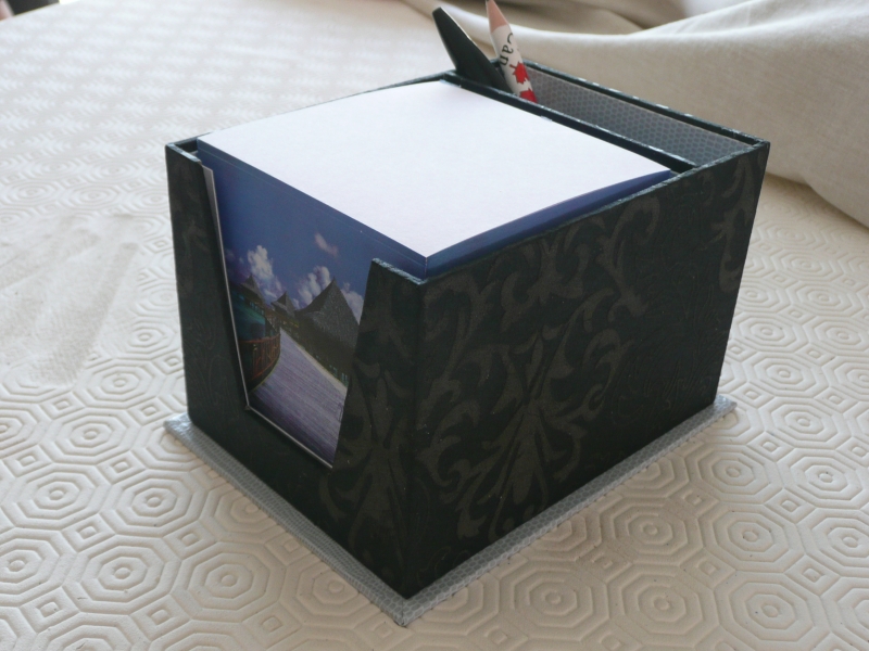 Bloc t&eacute;l&eacute;phone garni