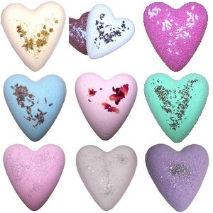 coeurs de bain effervescents jasmin rose camomille miel fruits des bois vanille