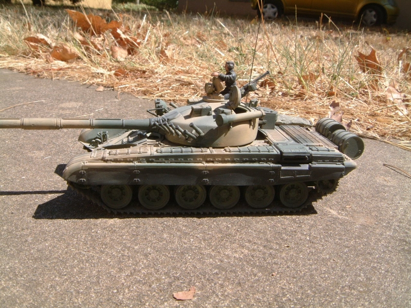 T 72 Italeri 1/35 090719043743588624097253