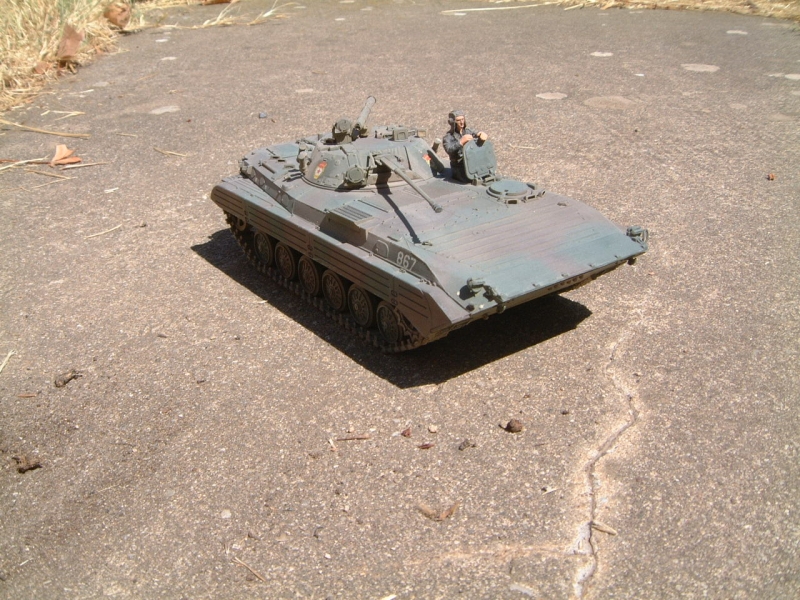 BMP 2  1/35 Italeri OOB 090719105600588624099983