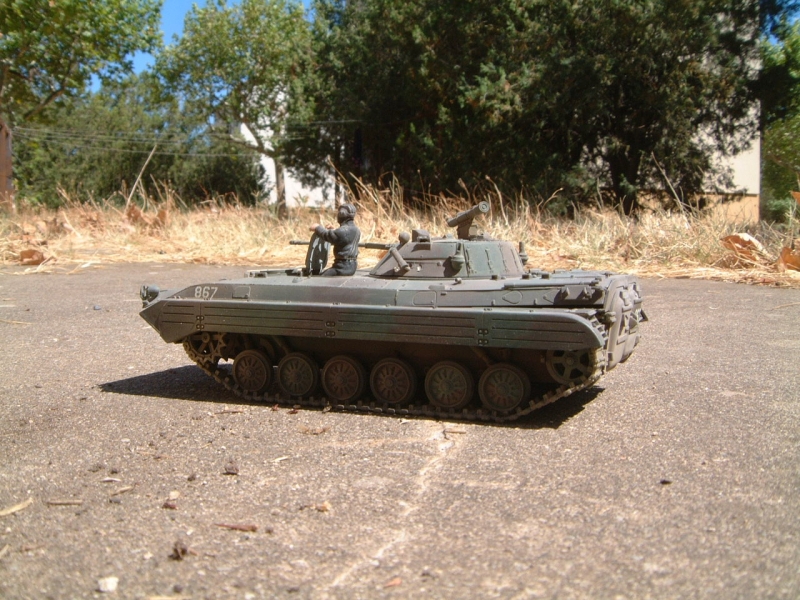 BMP 2  1/35 Italeri OOB 090719105616588624099985