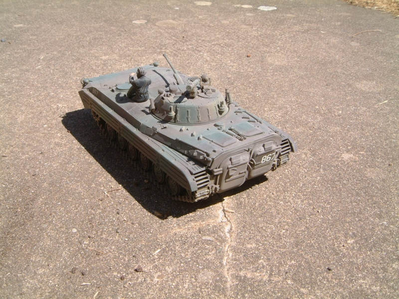 BMP 2  1/35 Italeri OOB 090719105620588624099986