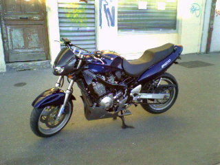 Gsxf streetPROFILgauche