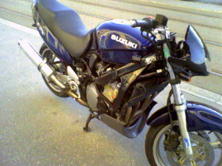 GSXF street cot&eacute;3-4AVdroiT