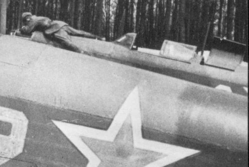 Yakovlev Yak9-D [Alanger] 1/48 -  avion de Robert Iribarne (NN) - Page 2 090811014430534314233257
