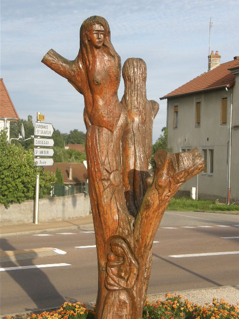 arbre sculpt&eacute; 1