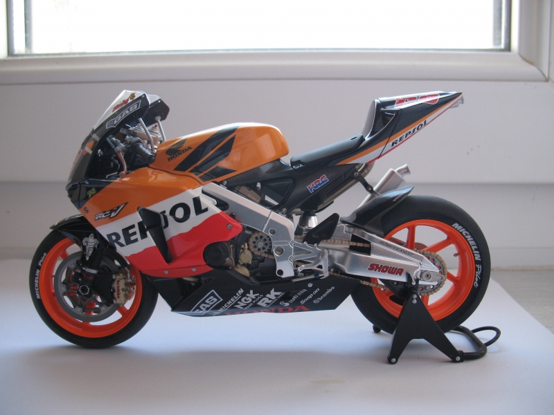 repsol rc211v 2003 hayden offerte à ma soeur 090822052856746084298031