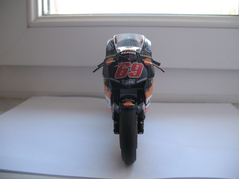 repsol rc211v 2003 hayden offerte à ma soeur 090822053006746084298034