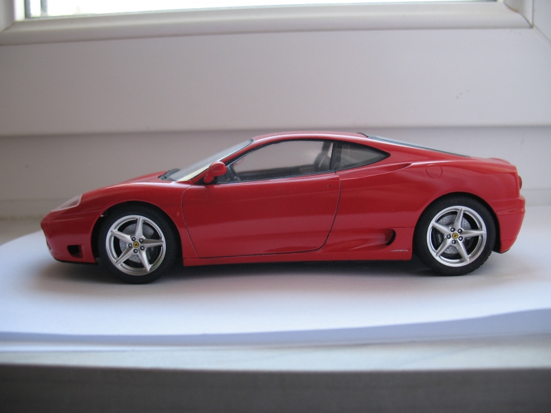 ferrari 360 modena pour gigi qui me réclame 1 rouge à 4 roue 090822055103746084298199