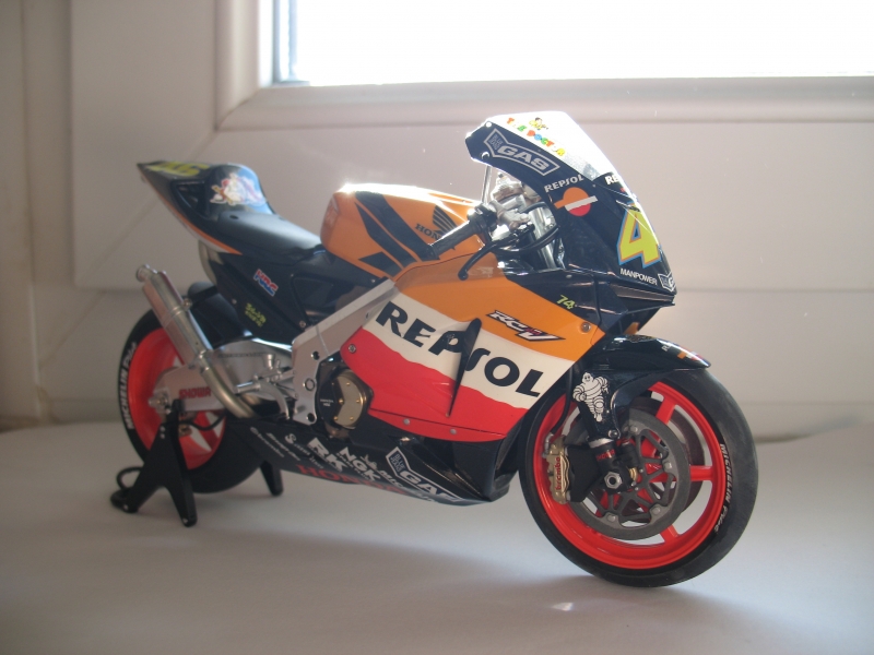 repsol rc211v 2003 hayden offerte à ma soeur 090823093207746084300848