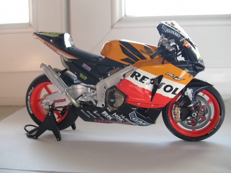 repsol rc211v 2003 hayden offerte à ma soeur 090823093653746084300861