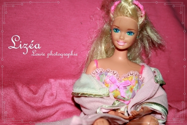 mes barbies - Page 2 090904064759458864383793