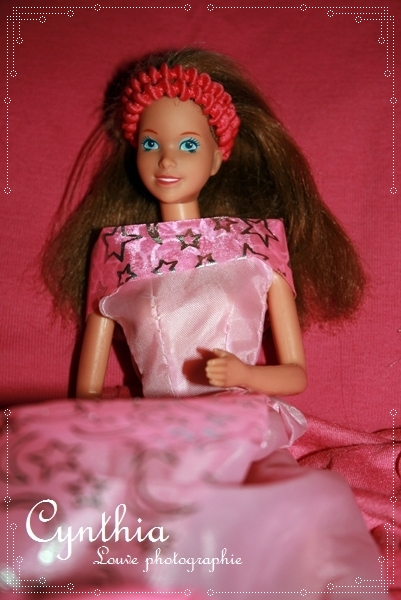 mes barbies - Page 2 090904064800458864383796