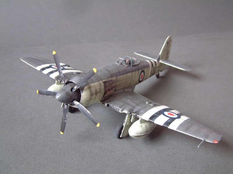 [Trumpeter] 1/48 - Hawker Sea Fury FB.11  (hsfury) 090916032340476904461868