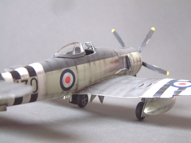 [Trumpeter] Hawker Seafury FB.11, 1/48e 090916032412476904461883