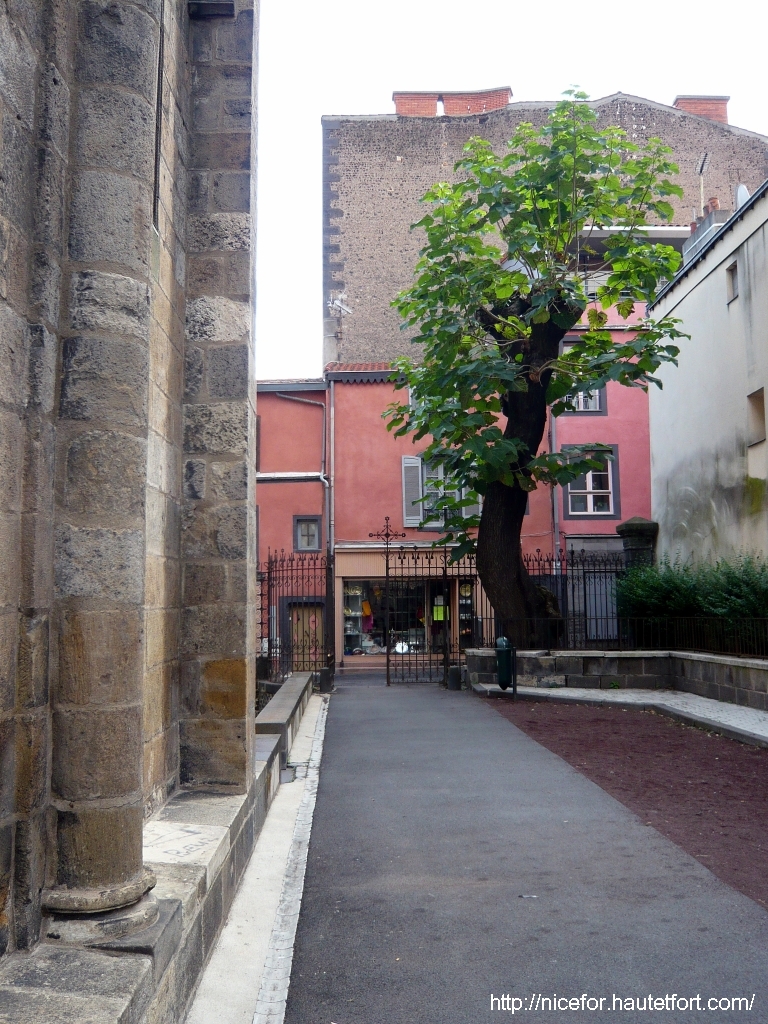 Notre-Dame du Port 2