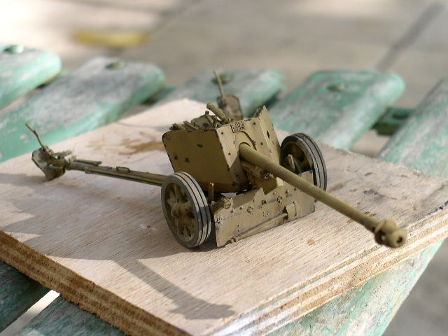 PAK 40 [Tamiya 1/35] 091017042617556324658143