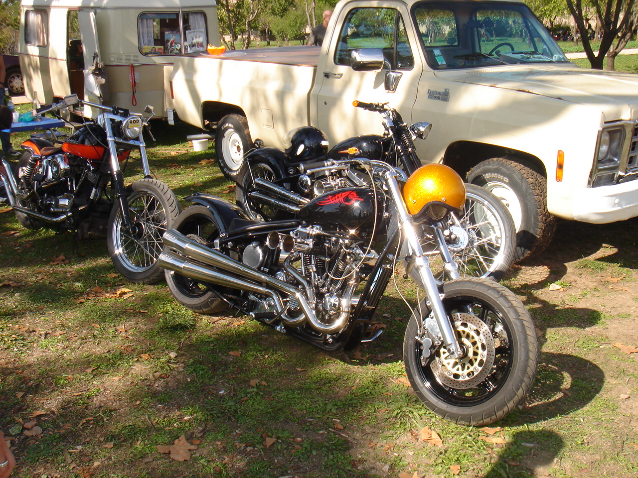 CUSTOM ROAD OCTOBRE 2009 003