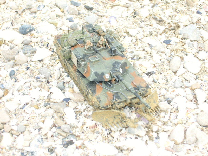 M1A1 with mine plough (1/72 DRAGON) 091105024423588624790599