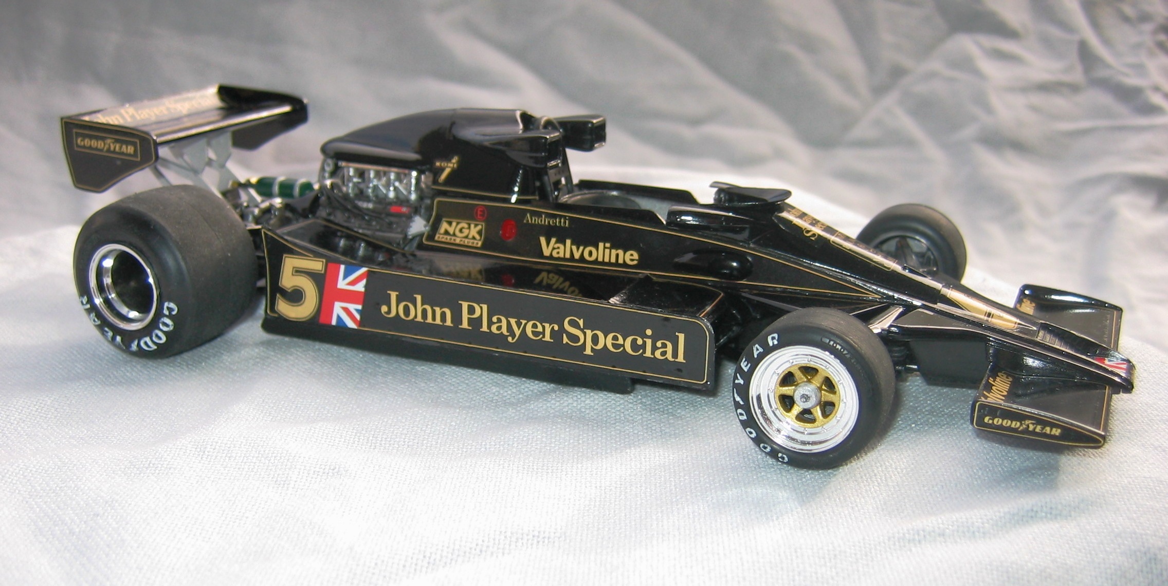 LOTUS JPS MkIII 091108031824889874810018