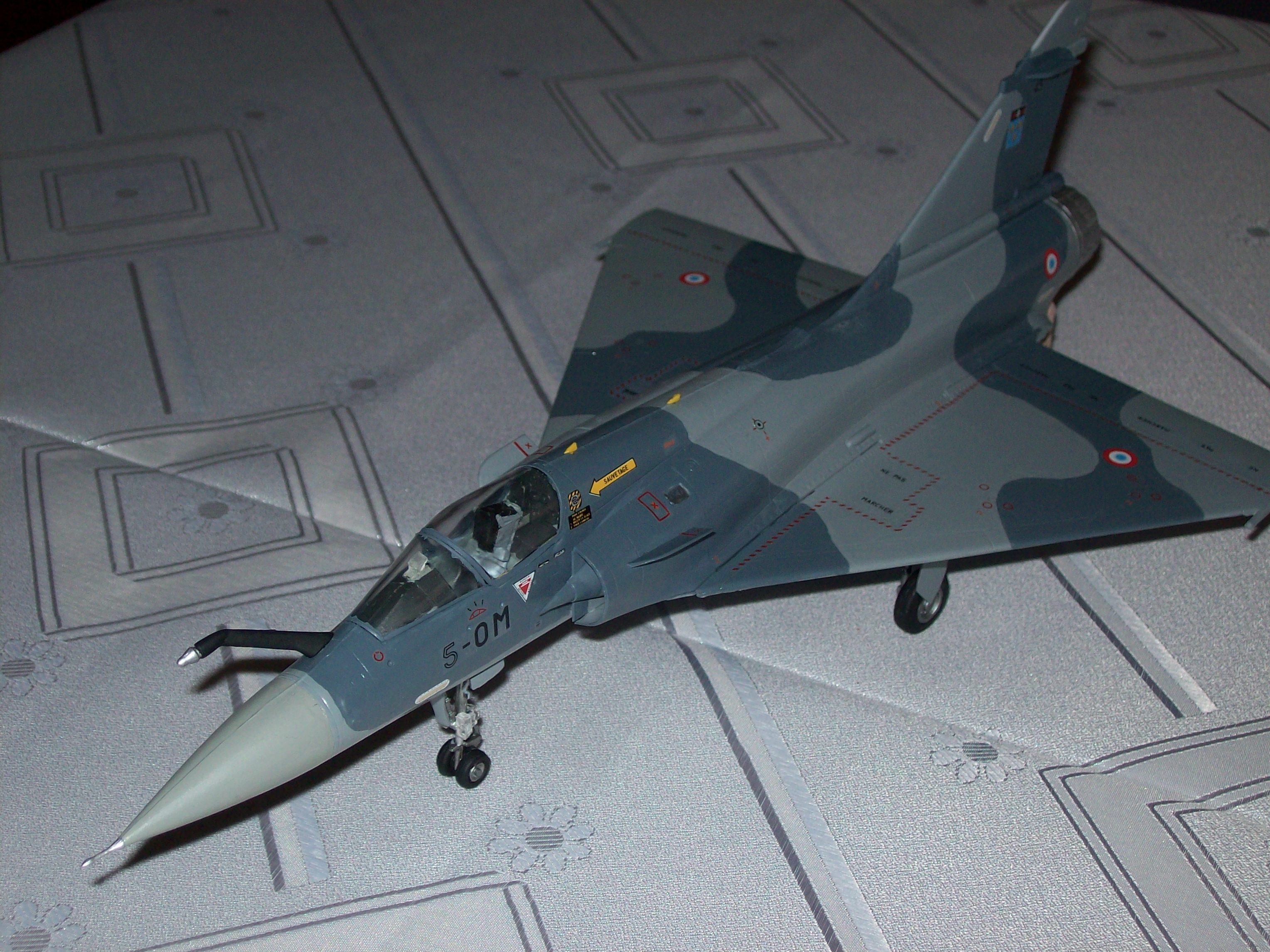 Mirage 2000c [Heller] 1/48 091111023311860294834085
