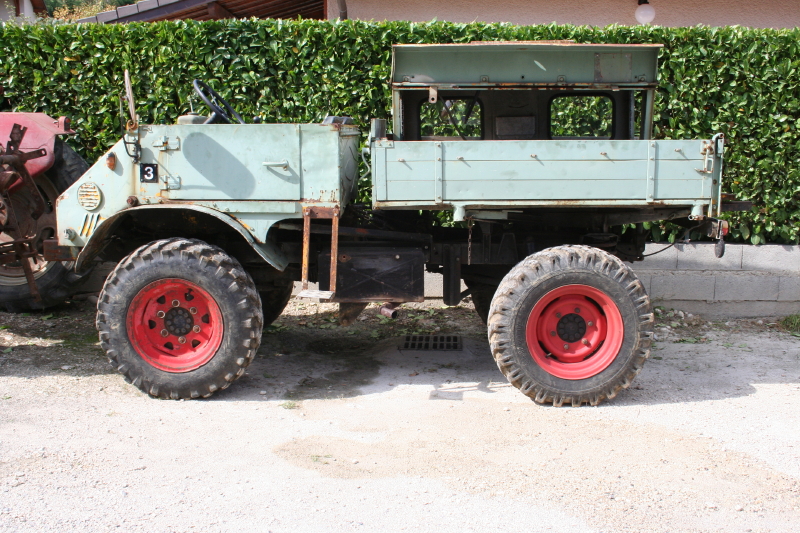 REFECTION UNIMOG 411 091211054050490475037220