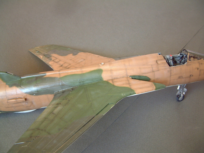 [Hobby Boss] 1/48 - Republic F-105D Thunderchief  - Page 3 100119043659476905275405