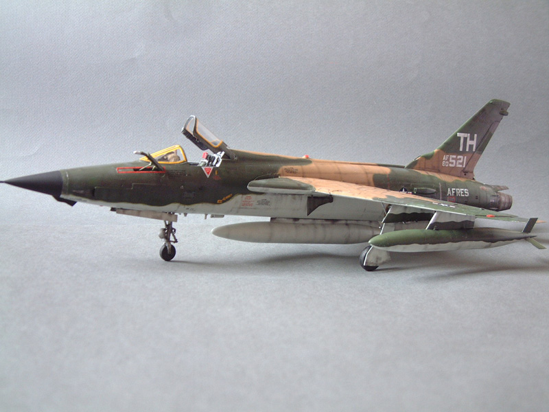 [HobbyBoss] Republic F-105D Thunderchief  1/48 100125021701476905314689