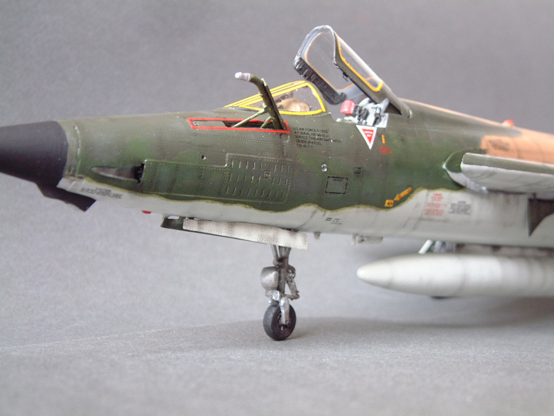 [HobbyBoss] Republic F-105D Thunderchief  1/48 100125022048476905314718