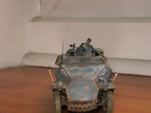 sdkfz 251/1 c riveté Dragon 1/35 - Page 4 100130034537667015342689